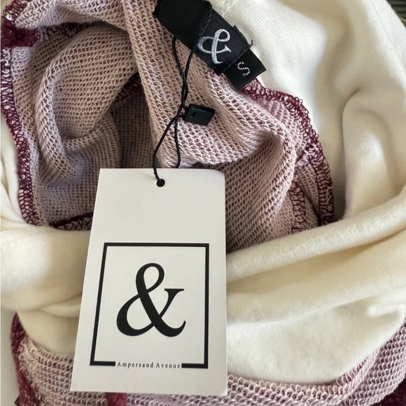 NWT Amersand Ave holiday sweatshirt - Picture 8 of 8